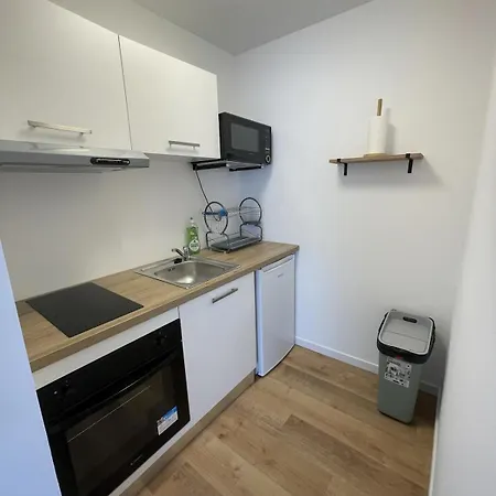 Bel Cosy A 80m De La *